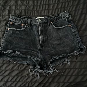Lightly worn Abercrombie mom jean shorts